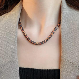 स्टील तेंदुआ हर्रिंगबोन चोकर हार हररिंगबोन चेन हार डेलीमैटियन टाइगर पैंथर स्पॉट तेंदुए पट्टी के हार - Product Image 2