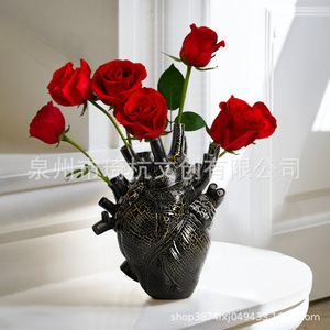 Resin Heart <b>Vase</b> Sculpture Contemporary Home Decor Artificial Dried Flower <b>Vase</b> Gift For Valentine'S Day - Product Image 4