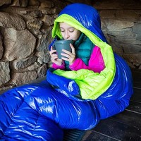 Nouveau design de sac de couchage pour maman en nylon imperméable, confortable, respirant, léger, pour le camping en plein air par temps froid, hiver