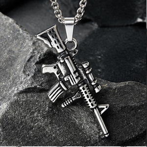 Collier pendentif pistolet en acier inoxydable Yunnique pour homme, bijou de mode, chaîne de style militaire, accessoire breloque arme - Product Image 5