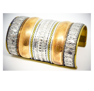 2025 Gold Silver 13mm Narrow Gold Bracelets Wyoming Christmas Gift Hypoallergenic Jewelry Embosses bracelet Casting Gold Plated - Product Image 3