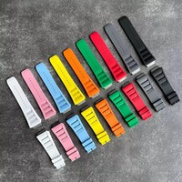 Nouveau bracelet de montre de luxe 2026 de haute qualité en fluororubber avec embout en alliage de titane pour homme