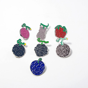 26 Styles <span class=keywords><strong>Luffy</strong></span> Zoro Chopper Sanji démon fruits caoutchouc recueillir dessin animé Cosplay accessoire Anime alliage Badge broche broche - Product Image 4