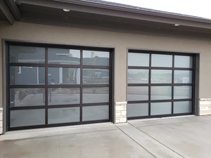 Portes <span class=keywords><strong>de</strong></span> <span class=keywords><strong>garage</strong></span> <span class=keywords><strong>de</strong></span> haute qualité, design en aluminium, <span class=keywords><strong>avec</strong></span> <span class=keywords><strong>serrure</strong></span> d'urgence - Product Image 2