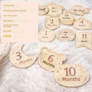 Lot de 15 cartes de jalons mensuels pour bébé <span class=keywords><strong>en</strong></span> <span class=keywords><strong>bois</strong></span> naturel brut, gravées au laser, modernes, DIY, pour décoration intérieure, avec empreinte de pied d'Halloween - Product Image 5