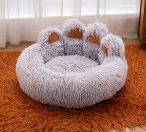 Großhandel Maßgefertigtes Atmungsaktives Luxus-Bärenpfoten-Hundesofa Doppelseitig Nutzbares Haustierbett für Winter Hunde- & Katzenbetten - Product Image 2