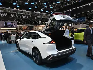 सस्ती कीमत ऑटो EV 2023 550 किमी गहरा नीला SL03i 705Max EV कार इलेक्ट्रिक वाहन इलेक्ट्रिक कार