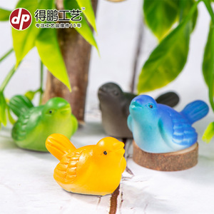 Figurine d'oiseau en résine Dp bleue et jaune, mini figurine d'animal pour la décoration de la maison ou du bureau - Product Image 2