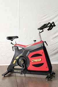 Venta caliente Equipo de interior comercial Ejercicio corporal barato <span class=keywords><strong>Bicicleta</strong></span> de fitness <span class=keywords><strong>Bicicleta</strong></span> de <span class=keywords><strong>spinning</strong></span> - Product Image 3