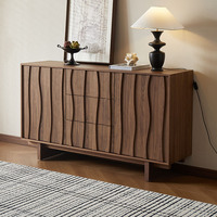 Buffet et meuble de rangement minimaliste avec espace de rangement polyvalent |   Buffet en bois massif de style mid-century pour salle à manger et salon