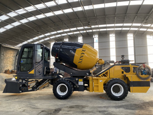 Camión Mezclador de Concreto Autocargable Xinyu de 2.6 Yardas con Sistema Hidráulico Importado y 1 Año de Garantía - Product Image 5
