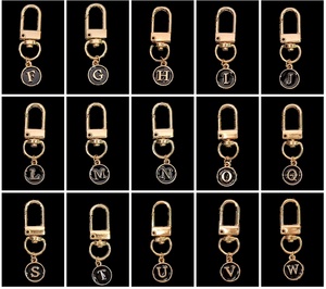 พวงกุญแจโลหะน่ารัก น้ำหนักเบา สำหรับผู้หญิง สาวๆ พับได้ ใช้ซ้ำได้ ตกแต่ง <span class=keywords><strong>Airpods</strong></span> กระเป๋าเป้สะพายหลัง ปรับแต่งตัวอักษรได้ ของขวัญคู่รัก ของที่ระลึก - Product Image 2