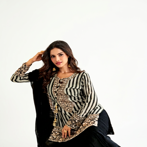 Costume de créateur exclusif pour femmes avec finition haut de gamme et style élégant, achetez directement auprès du fournisseur - Product Image 4