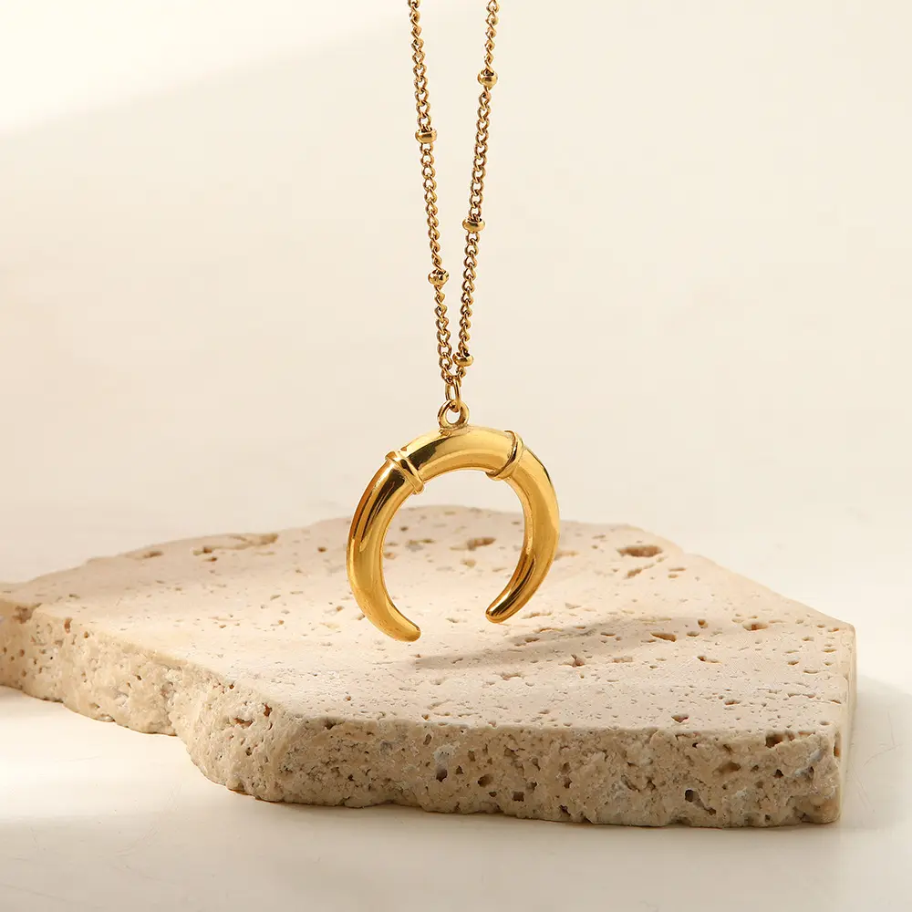 Simple Design Golden Beads Chain 18K Gold Plated Stainless Steel Moon Crescent Pendant Necklace