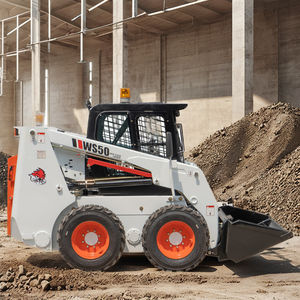 2024新しいビーバーWS50スキッドステアローダーパーキンスエンジンホイールローダーコア部品オーストラリアで販売 - Product Image 1