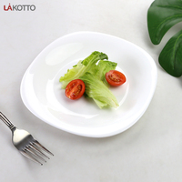 Assiettes à salade et à dessert en verre opale écologique carrées blanches de 11 pouces, style moderne et luxueux pour les fêtes