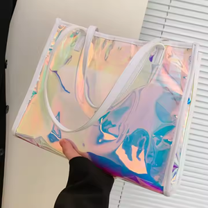 ถุงพีวีซีกันน้ำโฮโลแกรมเลเซอร์แบบกำหนดเองพร้อมขอบ PU ถุงช้อปปิ้งพลาสติกพีวีซีหนาโลโก้ตามสั่ง - Product Image 3