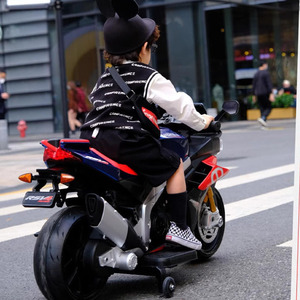Moto électrique rechargeable pour enfants, double propulsion, deux roues, jouet à batterie pour garçons et filles de 3 à 8 ans - Product Image 3
