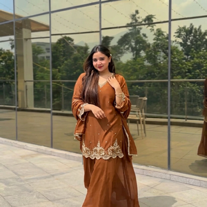 Conjunto de Salwar Kameez Pakistaní de Algodón Marrón, Largo hasta el Suelo, Traje Étnico Tradicional para Mujer con Dupatta para Fiestas y Bodas - Product Image 1