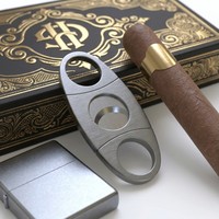 Boîte de rangement et de présentation de cigares de luxe sur mesure, rigide, à fermeture magnétique, avec texture dorée, doublure en éponge et pelliculage mat