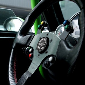 Boutons de volant sans fil à 8 canaux pour la course - Product Image 3