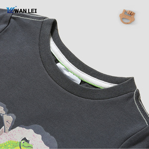 クールな夏の男の子用セット アウトドアスポーツウェア 綿混 キッズTシャツ ショートパンツ アクティブな幼児用衣装 家族お揃いコーデ - Product Image 4