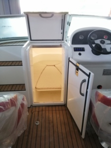 Fabricant de bateaux chinois, yacht de luxe à grande vitesse en fibre de verre de 24 pieds avec moteur de 150 CV - Product Image 4