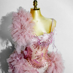 Justaucorps Romantique Éthéré 3D en Tulle à Volants, Orné de Strass Rose Cristal, pour Danseuse de Scène et Diva de la Danse de Salon - Product Image 5