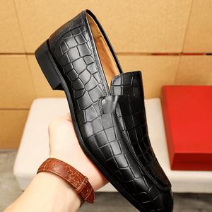 Mocasines de Alta Calidad, Cuero Vacuno con Patrón de Cocodrilo Repujado, Punta Cuadrada, Forma de Zapato Afilada, Cuero Genuino Transpirable, Ferragamos - Product Image 5