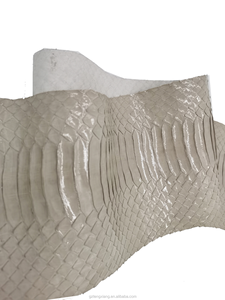 Pelle di Anaconda Ecologica, Similpelle di Serpente per Abbigliamento, Arredamento, Artigianato e Accessori - Colori Personalizzabili - Product Image 4