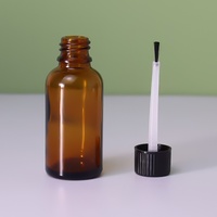 Flacon en verre transparent brun personnalisé avec bouchon à vis et applicateur à bille pour huile essentielle, vernis à ongles, sérum de soin, mascara, crème pour le visage, bâtonnets applicateurs