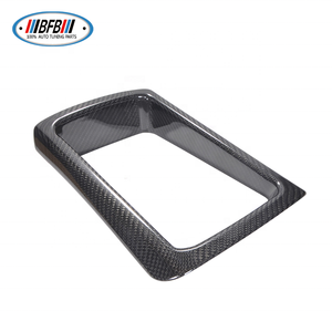 Couvercle de cadre de boîte d'accoudoir arrière en carbone sec M4 pour <span class=keywords><strong>BMW</strong></span> M4 F82 F83 <span class=keywords><strong>M3</strong></span> <span class=keywords><strong>F80</strong></span> garniture intérieure en Fiber de carbone 2015 + - Product Image 5