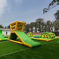 Parc aquatique gonflable géant en PVC vert et jaune pour lac et plage, parc de jeux aquatiques flottant extérieur