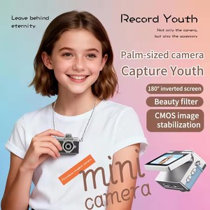 Nuova Fotocamera Digitale Portatile <span class=keywords><strong>Vintage</strong></span> Compatta per Bambini e Studenti, Mini Fotocamera Digitale Retrò con Schermo Flip e Portachiavi - Product Image 6