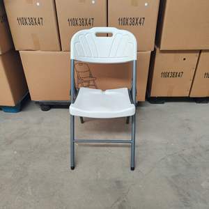 كراسي بلاستيكية بيضاء قابلة للطي بسيطة ومحمولة للاستخدام الخارجي بأسعار الجملة للحفلات والفعاليات - Product Image 3