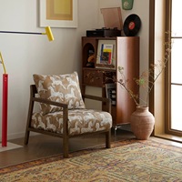 Fauteuil simple nordique, chaise en tissu moderne pour salon avec structure en bois massif pour se détendre
