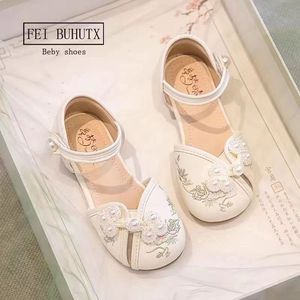 Lancement d'un nouveau produit pour les filles: <span class=keywords><strong>bijoux</strong></span> en perles brodées de style chinois, chaussures d'été simples - Product Image 5