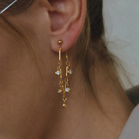Pendientes de borla con cadena de circonitas de acero inoxidable con baño de oro PVD, aretes de diamante en forma de C, aretes de diamante tipo stud