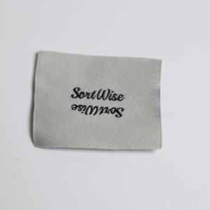 Etiquetas tejidas para ropa con etiquetas de cuello con logotipo de marca para chaquetas y sudaderas con capucha - Product Image 4