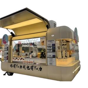 Food Truck Certificado Sin Gluten con Freidora y Área de Preparación Dedicadas, Sirviendo Pollo Frito y Waffles Seguros <span class=keywords><strong>para</strong></span> Celíacos - Product Image 3