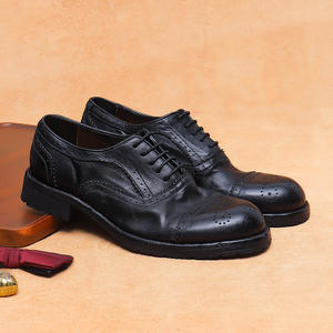 รองเท้าบูทหนังแท้ผู้ชายดีไซน์คลาสสิคล่าสุด ประจำฤดูใบไม้ร่วง-ฤดูหนาว ปี 2025 สวมใส่สบาย เหมาะสำหรับทำงาน กันน้ำ กันลื่น แบบสวม DSYX - Product Image 1