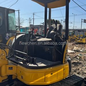 รถขุดขนาดเล็ก Komatsu PC35 มือสองยอดนิยม เครื่องยนต์แท้ พร้อม PLC - มอเตอร์ เกียร์บ็อกซ์ เกียร์ปั๊ม ลูกปืน รับประกัน 1 ปี - Product Image 4