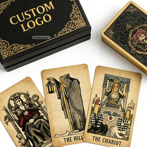 Venta al por mayor de cartas de tarot y <span class=keywords><strong>oráculo</strong></span> personalizadas con diseño, impresión y fabricación, incluyendo oráculos grandes y mini, cartas de papel con amuletos negros y dorados, y guía. - Product Image 3