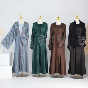 Abaya à la mode vendue en <span class=keywords><strong>Turquie</strong></span>, Abaya de luxe de Dubaï 2024 avec des perles faites à la main, robe musulmane pour femmes, cardigan - Product Image 1