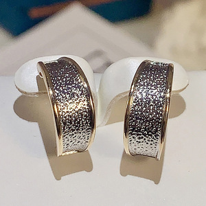 Eleganti Orecchini a Perno Bicolore, Gioielli Minimalisti Chic da Donna, per Uso Quotidiano, Idea Regalo - Product Image 5