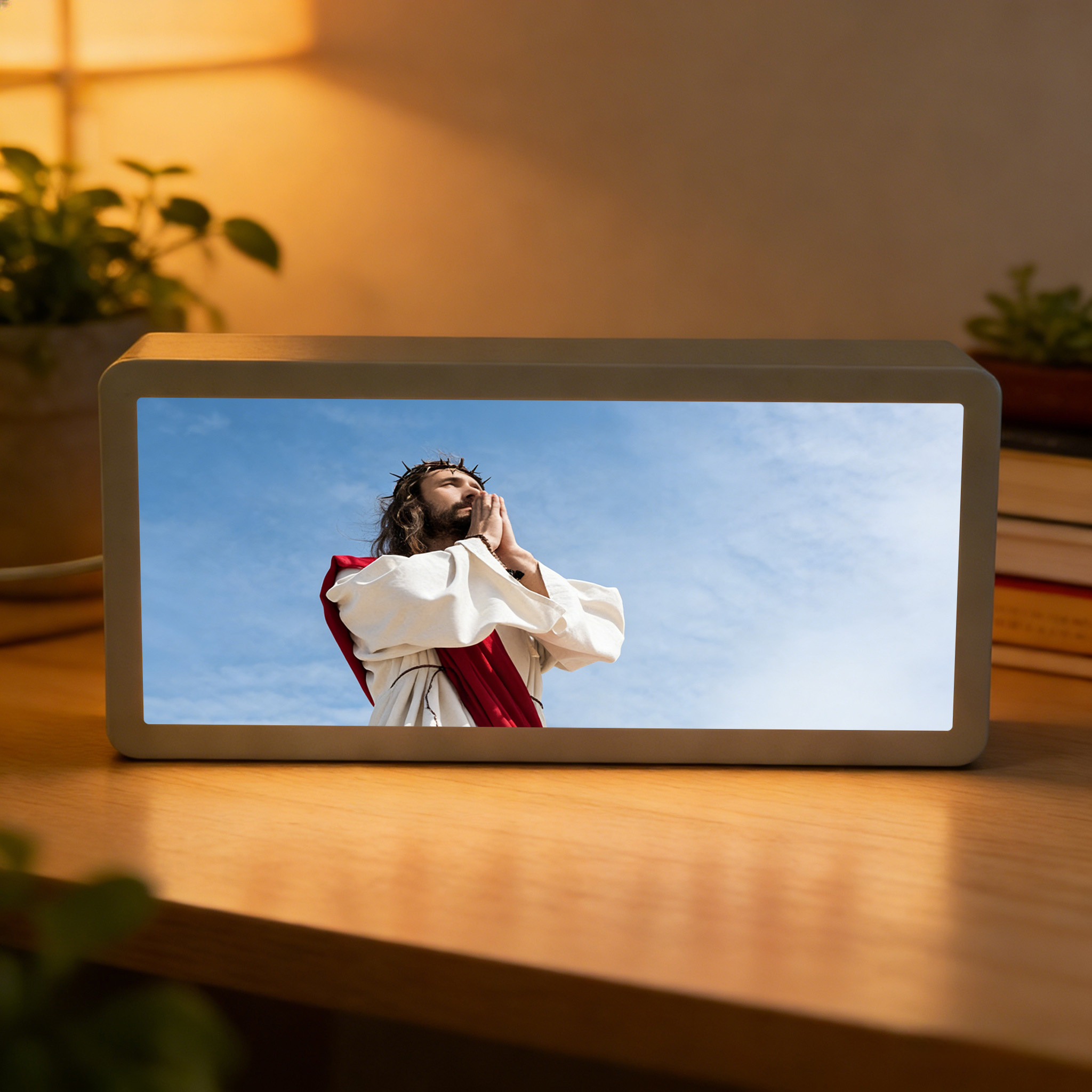 Customized Christian LED Night Light - Jesus Rechargeable 16-color RGB Color Suitable for Office Desk, Bedroom Bedside Lamp Gift