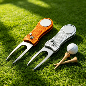 Outil de réparation de divots de golf double face personnalisé, esthétique neutre, portable - Product Image 4