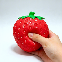 Jouet anti-stress Squeeeze Strawberry Squeeze Poke Squish, forme de fruit mignonne, doux à presser, sensoriel, vente en gros