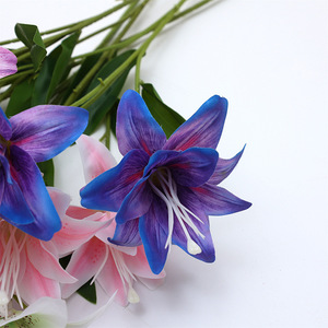 Bouquet de lys artificiels en plastique Xinchengzhi à 4 têtes, pour mariage, décoration intérieure, accessoires de photographie - Product Image 3