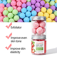 Gommage corporel exfoliant, éclaircissant, nourrissant et régénérant en boule, à marque privée, avec sucre et extraits de fruits pour une peau lisse